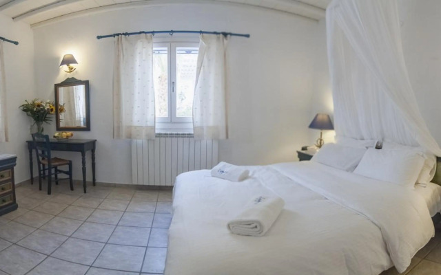 Zephyros Hotel