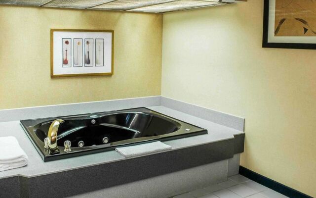 Quality Inn & Suites Goshen