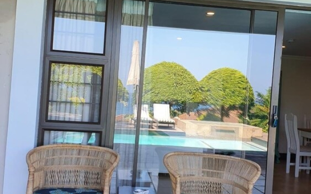 Dolphins Guest House