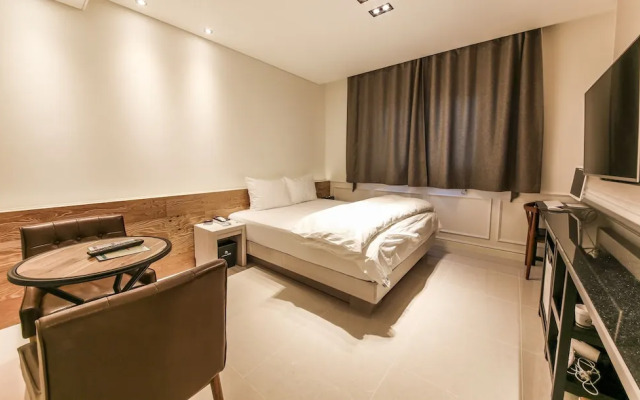 Win Hotel