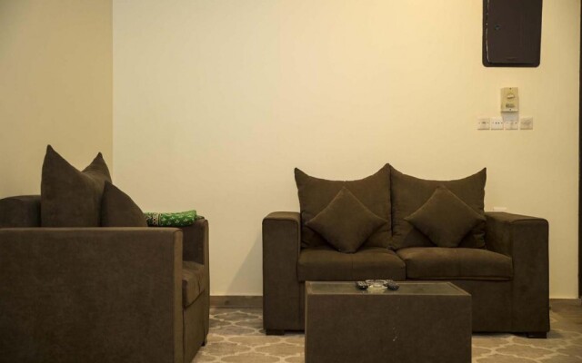 Al Eairy Furnished Apartments Qassim 4