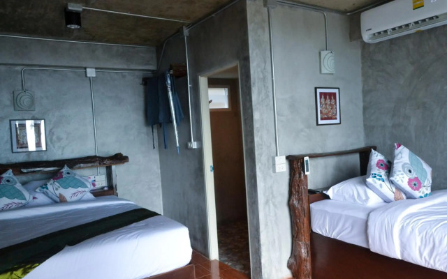 Baan Tubkaek Hotel