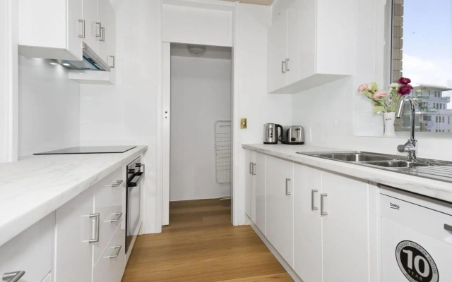 Tasman Towers - Unit 13