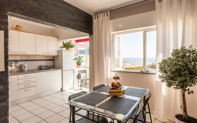3 Bedroom Apartment with Amazing View