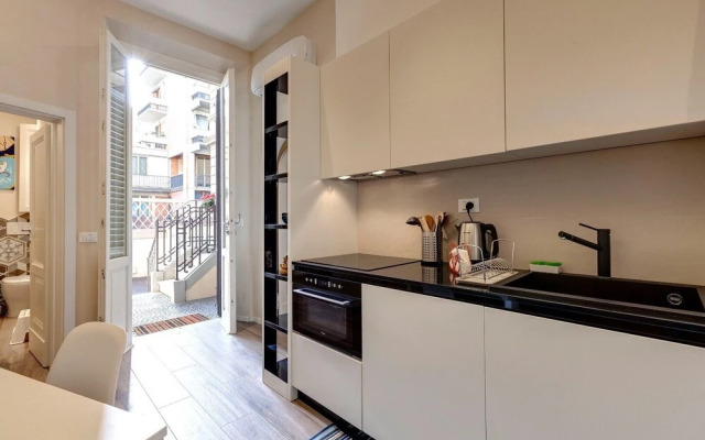 Central Berchet With Terrace and Private Entrance