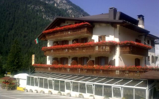 Albergo Ristorante Cacciatori