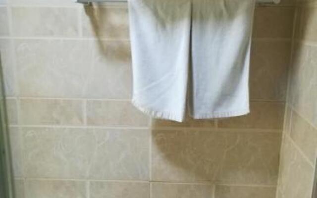 Seven Days Inn Hotel Cao County
