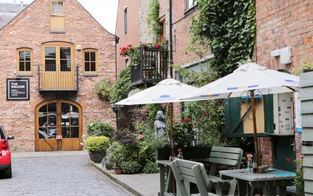 Ivy House