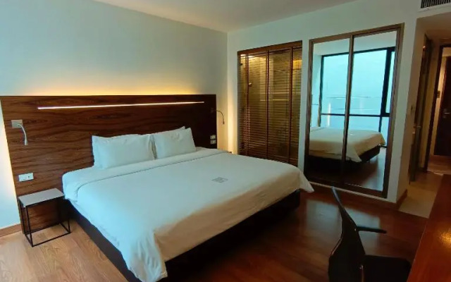 Sacha's Hotel UNO & UNO Express