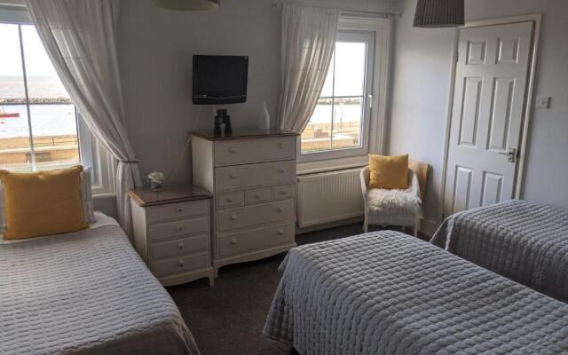 Aqua Bay Guest House