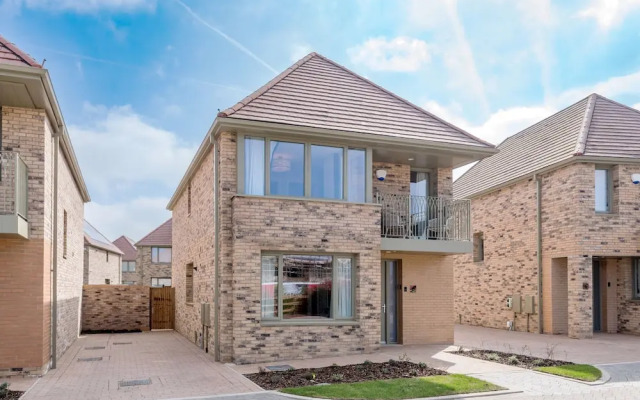 Stylish 4-br House - Free Parking Nice Garden