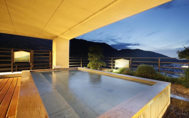 Kotohira Onsen Kotosankaku