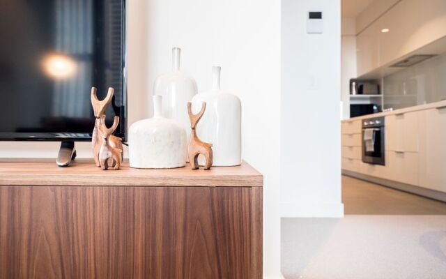 LittleStay Collection- Eporo