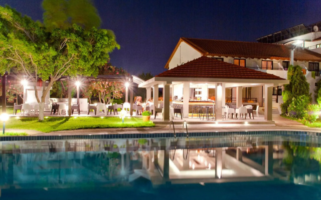 Matoula Beach Hotel