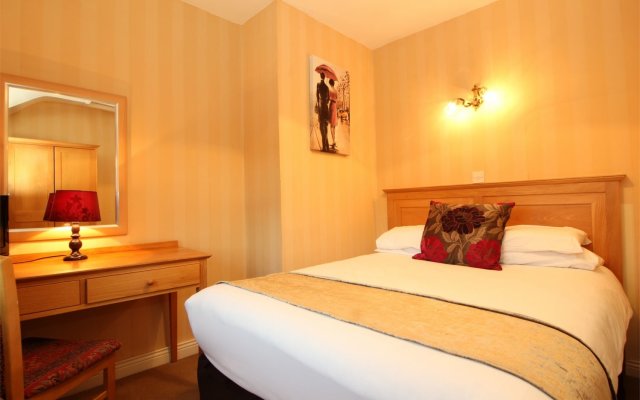 Latchfords Self Catering Apartments