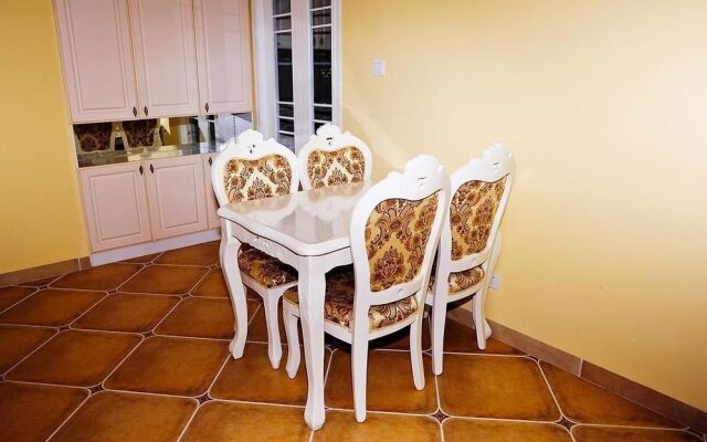 Sanya 80 Nianhua Hotel