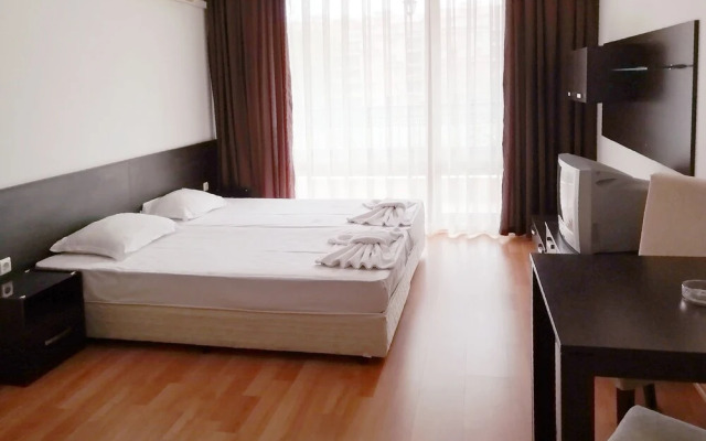 Apart-hotel Happy