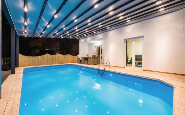 Amazing Home in Brodarica With Wifi and 6 Bedrooms