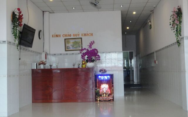 Phat Thinh Hotel Guesthouse