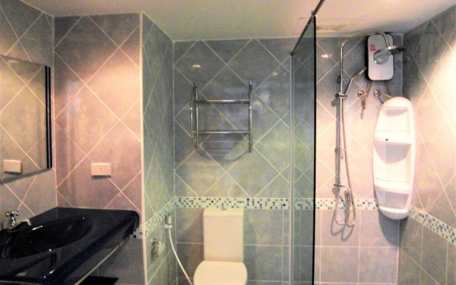 Sea View 16th Floor Condo at Jomtien Beach