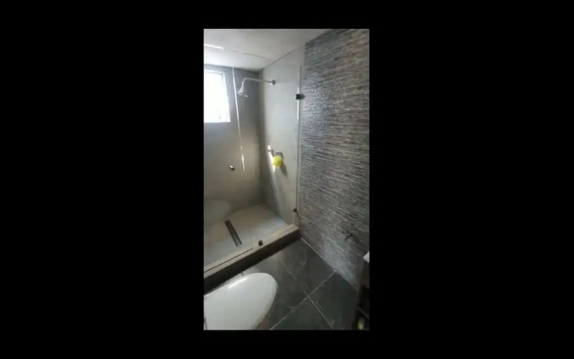Cambero's Place - Centrally-located Loft-penthouse