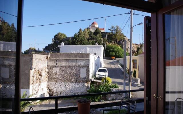Kabana, a unique house in Sellia