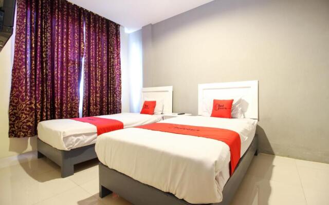 RedDoorz Syariah at Wijaya Imperial Hotel