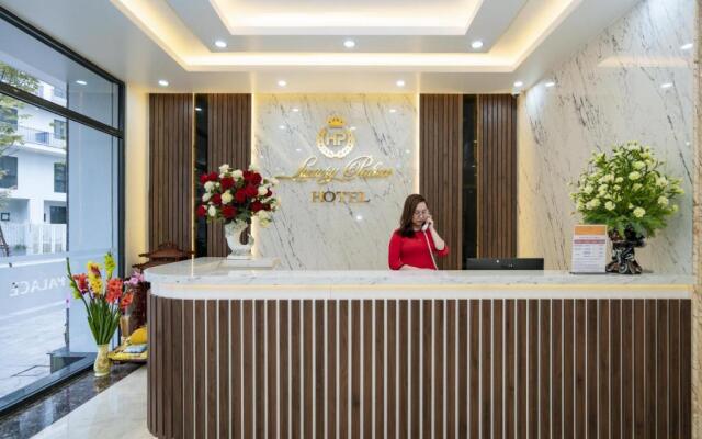 Luxury Palace Hotel