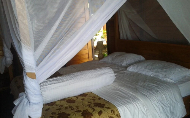 Tanta Moon Luxury Villas Siladen Island