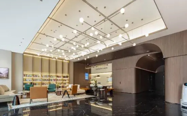 Shiyan Shanghai Road Atour Hotel