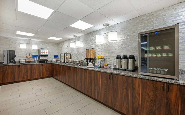Best Western Ashbury Inn