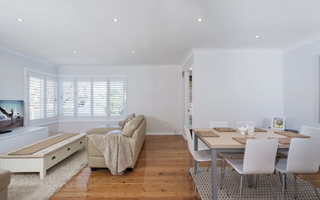 Rubys Retreat', 44 Achilles Street - pet friendly, aircon & boat parking