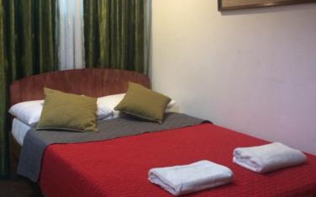 Airport Condohostel Hungary 109, Kassel Residences Moonwalk Paranaque