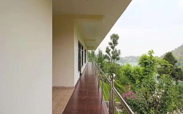 Pool Retreat