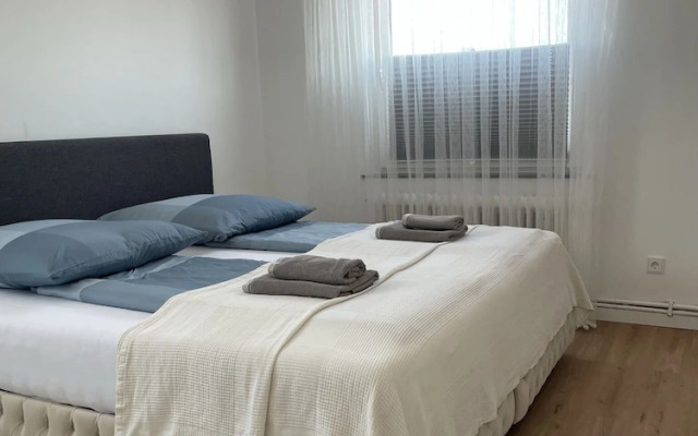 GREEN HILL Apartment