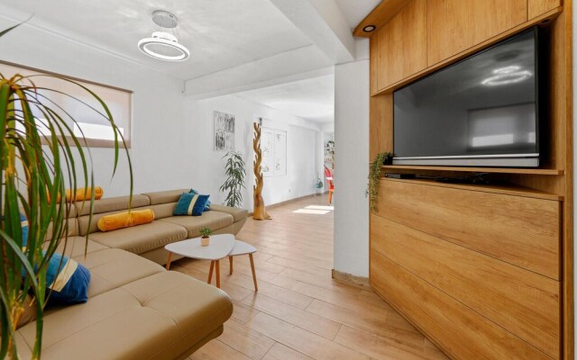 Nice Home in Vodice With Wifi and 4 Bedrooms
