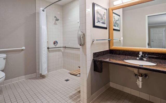 Best Western Plus Humboldt Bay Inn