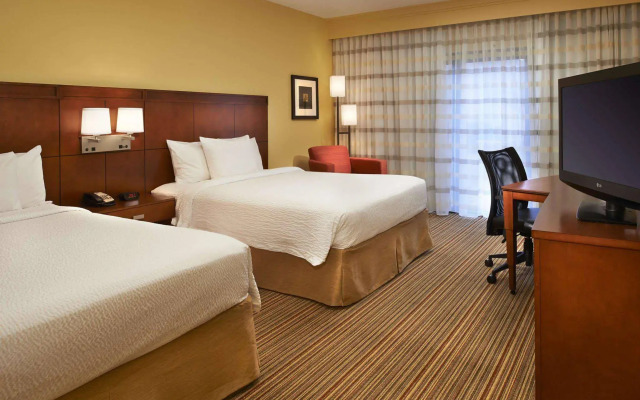 Courtyard by Marriott St. Louis Downtown West