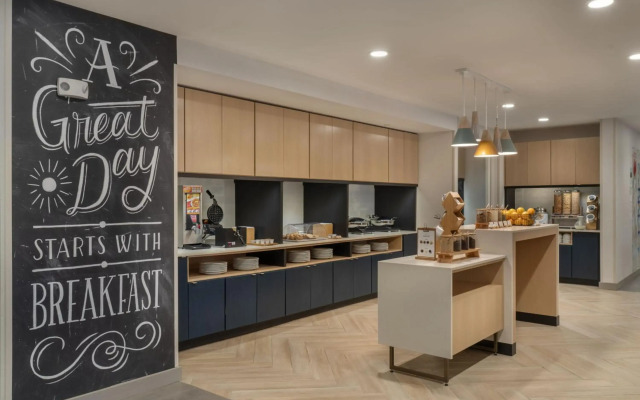 Towneplace Suites By Marriott New Philadelphia