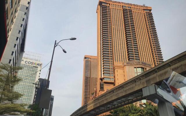 Moonlight Service Suite