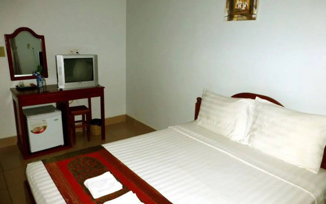 Baphuon Villa
