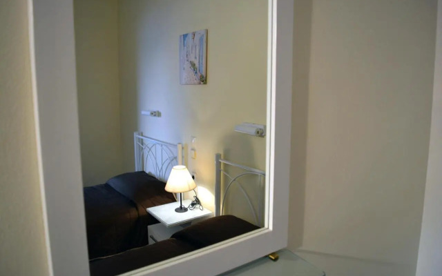 Papadatos Apts With Amazing View - 5mins from the beach