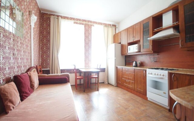 SutkiSpb na Chkalovskom 14