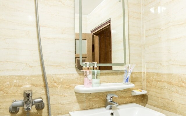 Manmo Ha Noi Business Hotel