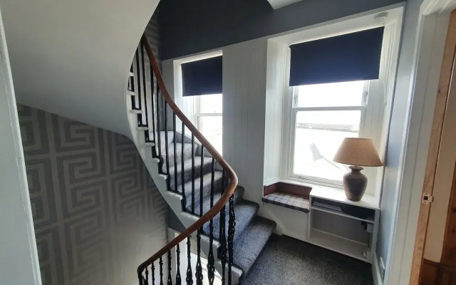 House by the Harbour - Nc500 Route