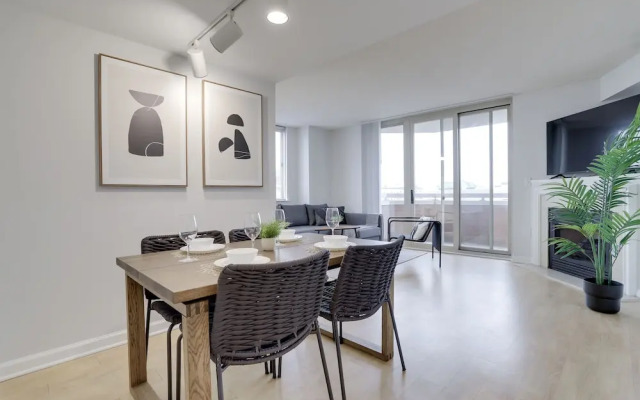Spectacular Condo At Ballston With Gym