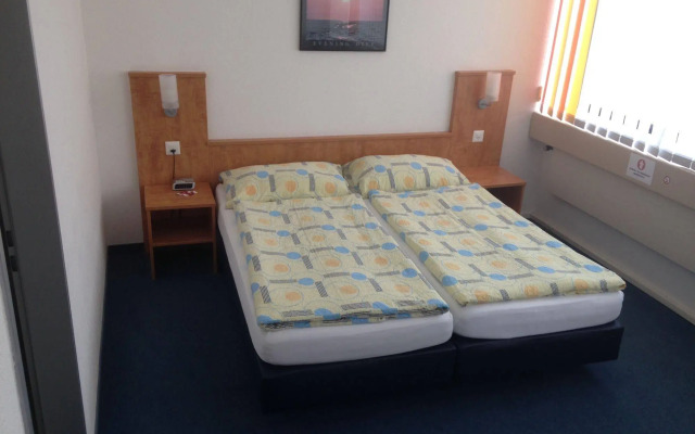 Budget Motel Self Check-in