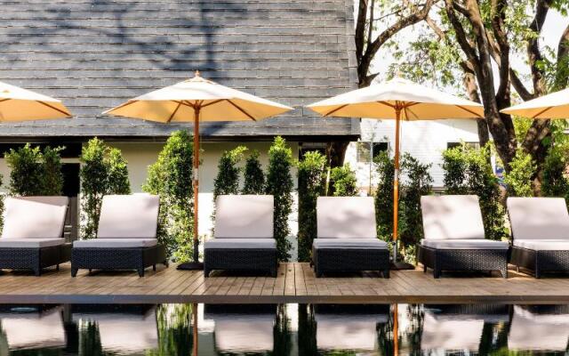 Mora Boutique Hotel