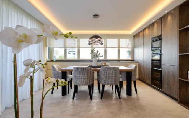 Luxury 3 Bedroom Beach Front Apartment in Marbella