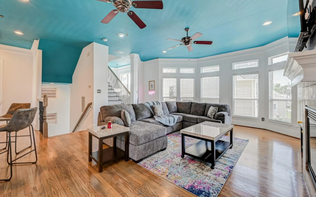 Enid House in Houston, Houston